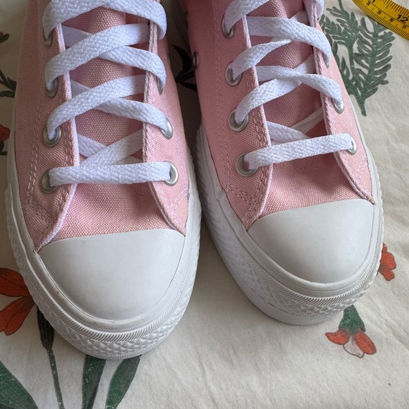 Pink Heart Platform High Top Converse - Picture 4 of 10